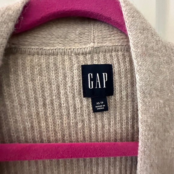 Gap Knit Cardigan - Picture 9 of 10